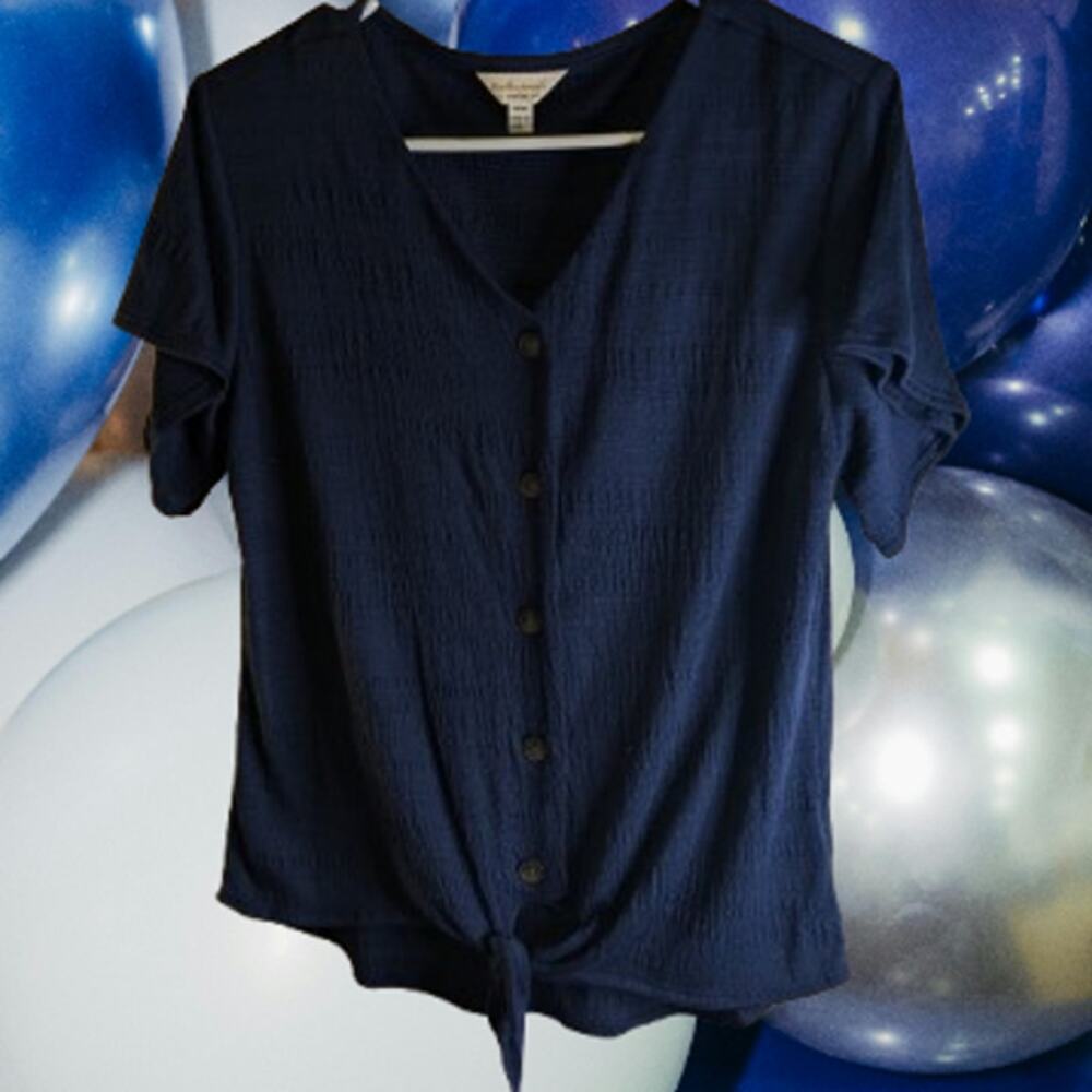 Weatherproof Vintage medium short sleeve button down tie waist blue casual top